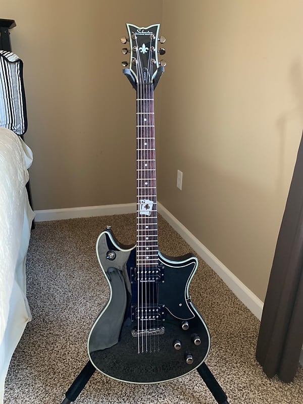 picture Schecter Blackjack 2009 schecter blackjack tempest 2009 black gloss hard tail seymour duncan pickups with early card inlay